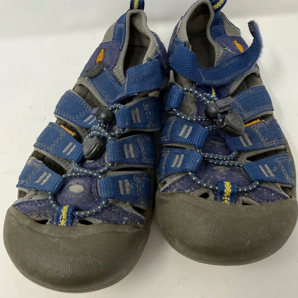 Keen Newport H2 Blue Grey Water Sandals Youth Size 2 1009962 Hiking Shoes